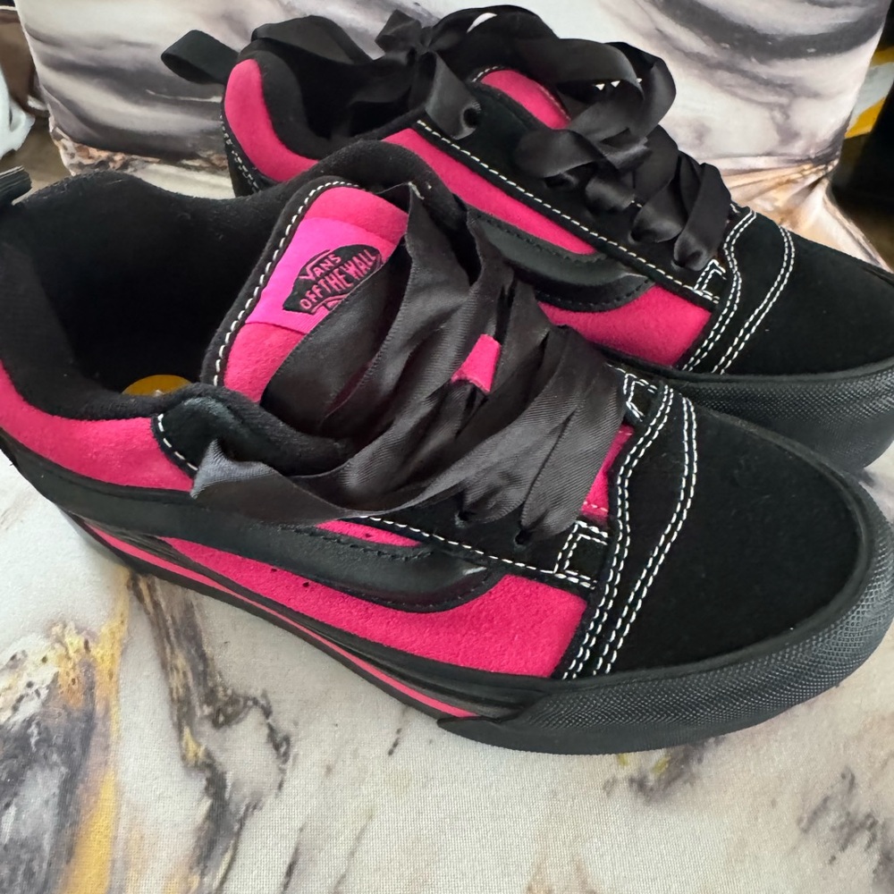 Vans Kids Sneakers Black and Pink